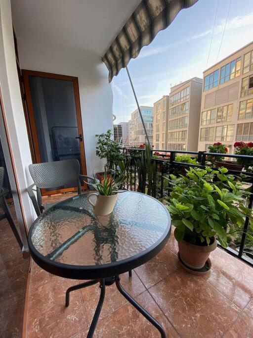 Mimosa'S Apartment With Lovely Balcony Tirana Bagian luar foto